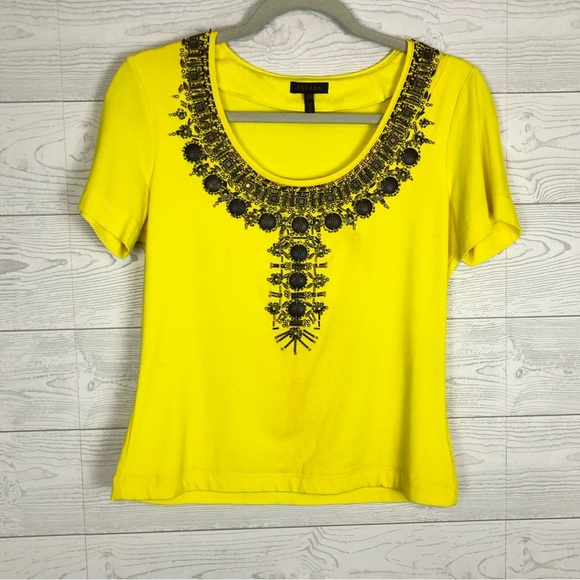ESCADA YELLOW SHORT SLEEVE EMBELLISHED TEE BLOUSE SIZE 34 - Picture 1 of 16